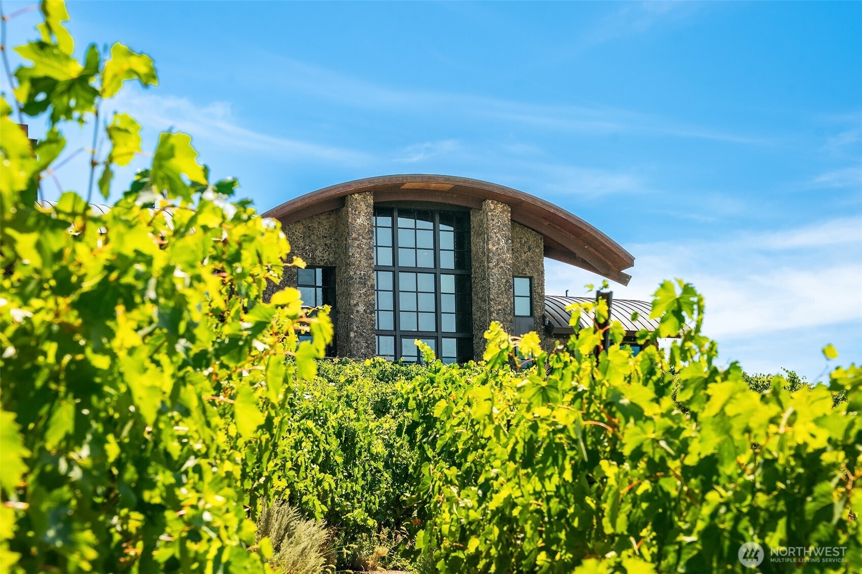 344 Silica Road Northwest, Unit 1 Quincy, WA 98848 - Photo 20 of 30 a front view of a house with a yard