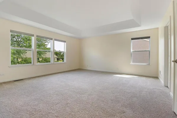 $3,700 | 643 Seneca Street, Volo, IL 60030