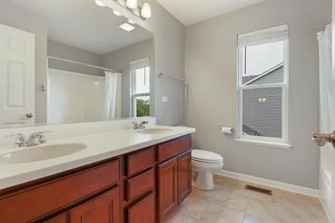 $3,700 | 643 Seneca Street, Volo, IL 60073