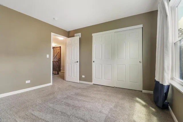 $3,700 | 643 Seneca Street, Volo, IL 60073