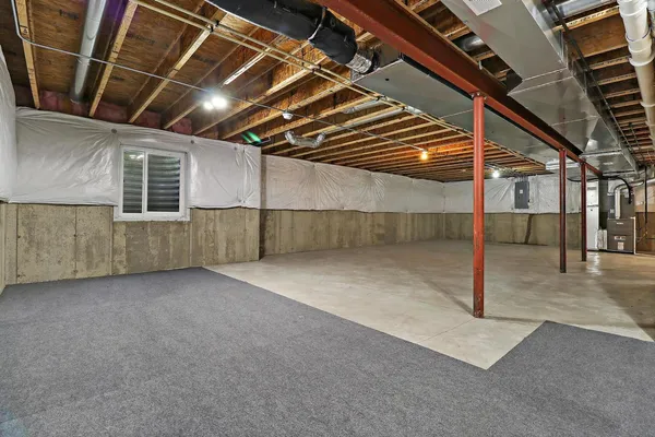 $3,700 | 643 Seneca Street, Volo, IL 60030