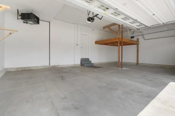 $3,700 | 643 Seneca Street, Volo, IL 60030