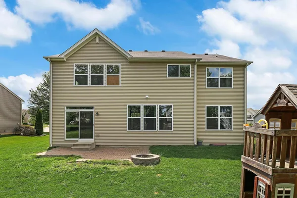 $3,700 | 643 Seneca Street, Volo, IL 60030