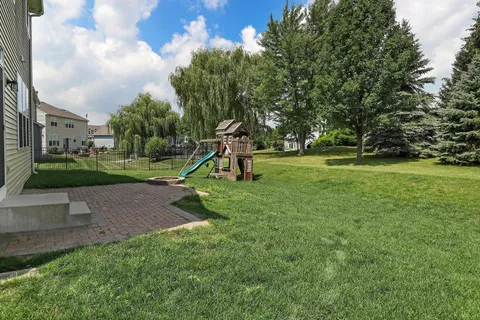 $3,700 | 643 Seneca Street, Volo, IL 60073