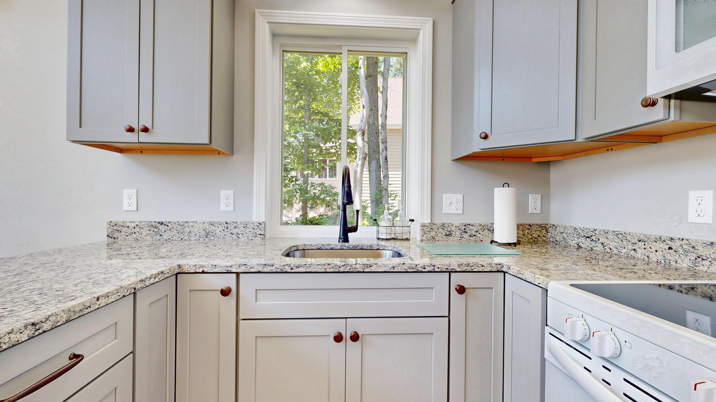 200 Thomas Pond Terrace Road Raymond, ME 04071 - Photo 13 of 66 200-Thomas-Pond-Terrace-Road-Raymond-063