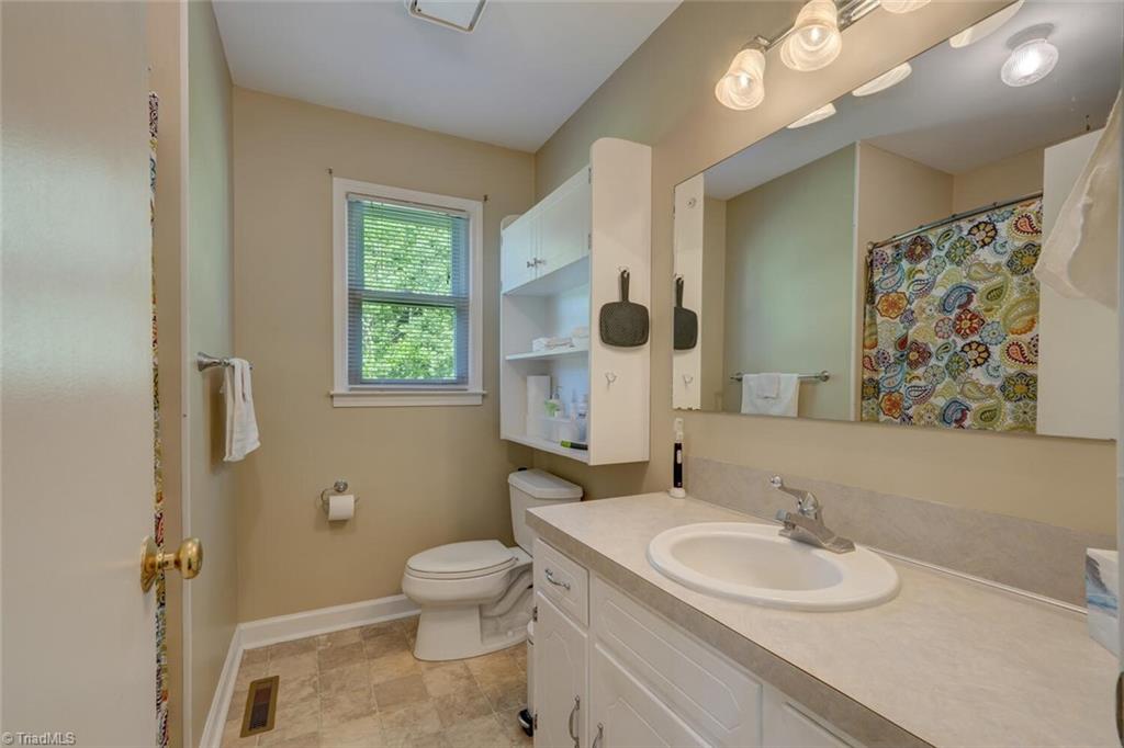 130 Harbor Road Reidsville, NC 27320 - Photo 23 of 35 Gallery Image 23