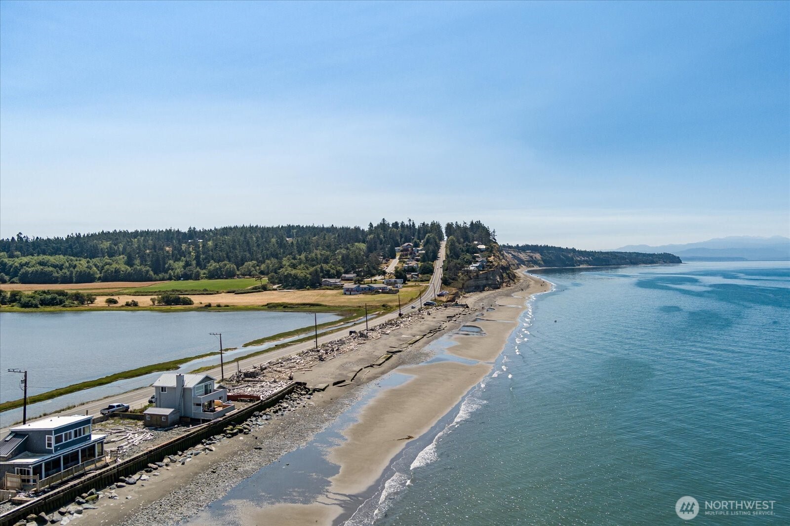 2511 West Beach Road Oak Harbor, WA 98277 - Photo 4 of 26 Gallery Image 4