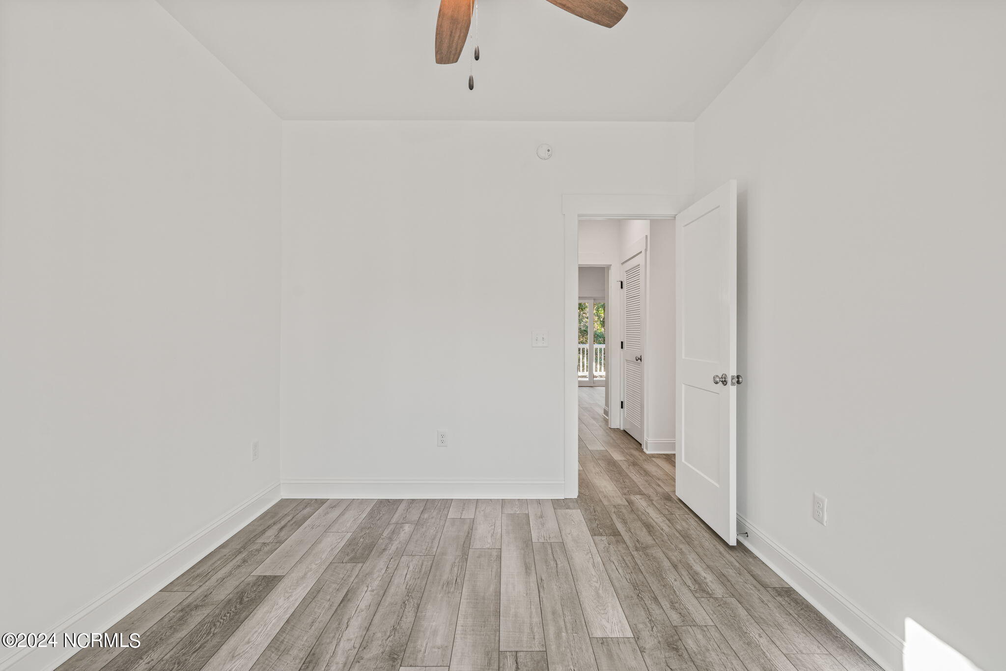 121 Atkinson Road Surf City, NC 28445 - Photo 39 of 70 Bedroom