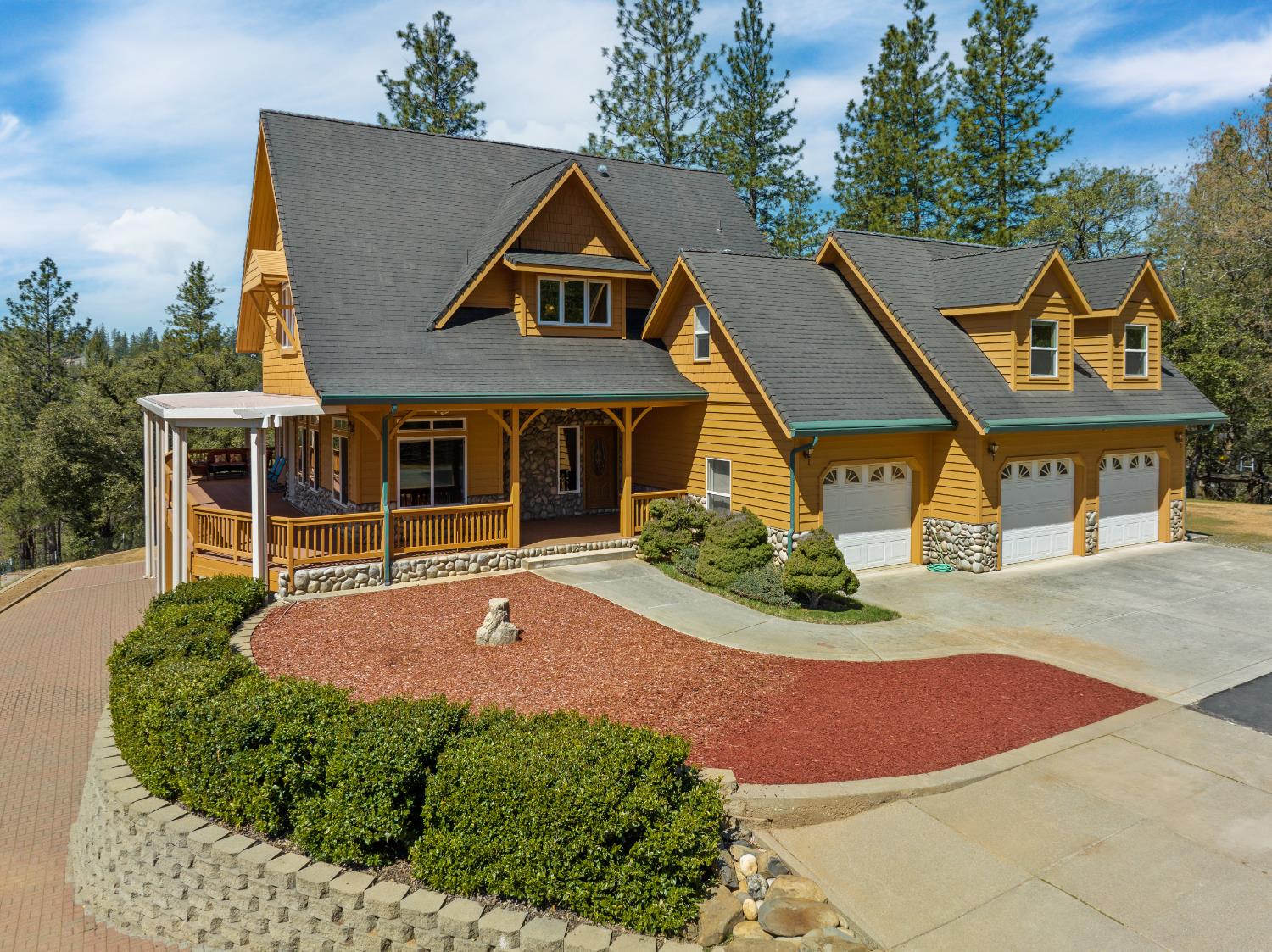 717 Swanson Lane Colfax, CA 95713 - Photo 38 of 44 a front view of a house with yard