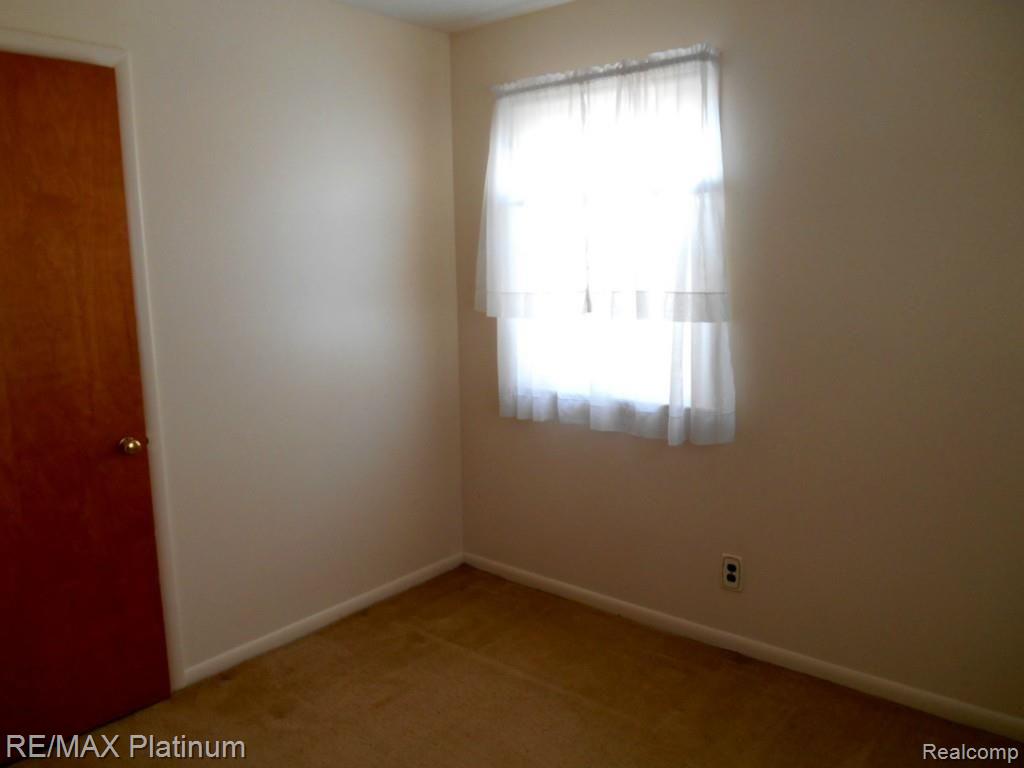 1840 Gray Road Howell, MI 48843 - Photo 20 of 35 Bdrm 4