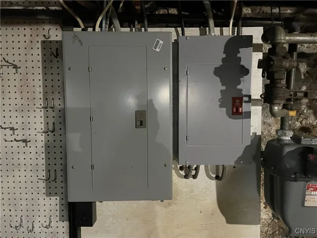 $190,000 | 2958 Mill Place, Paris, NY 13456