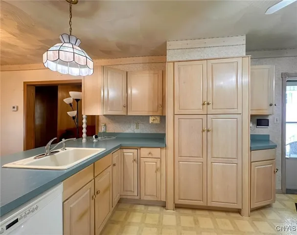 $190,000 | 2958 Mill Place, Paris, NY 13456