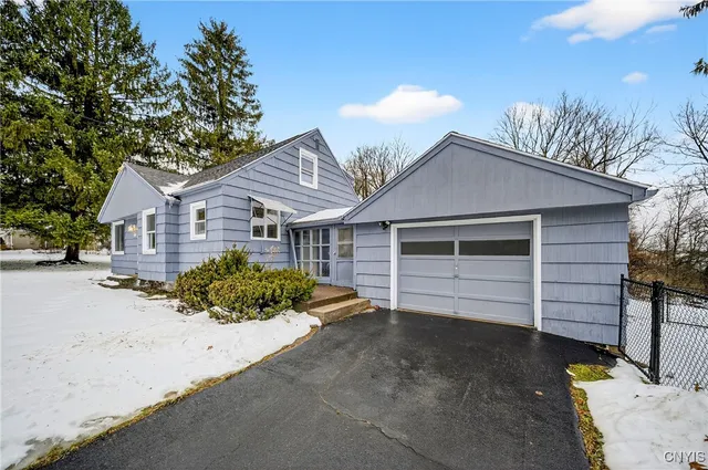 $229,900 | 400 Washington Boulevard, Manlius, NY 13066