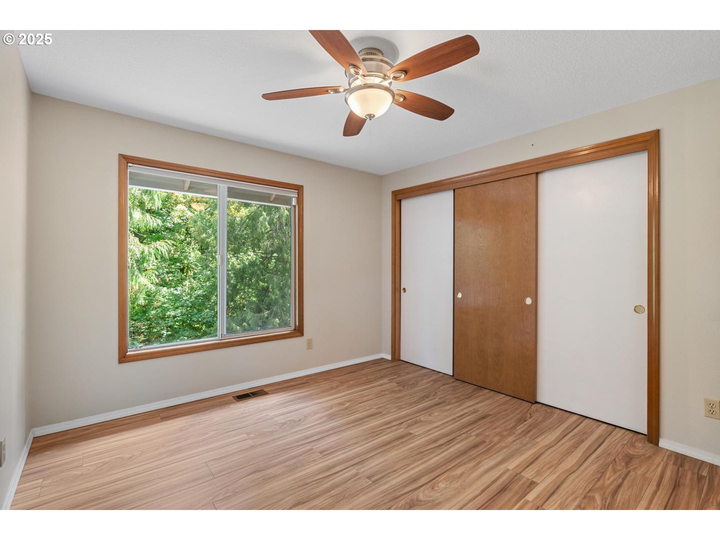 8714 Southwest 49th Avenue Portland, OR 97219 - Photo 19 of 41 Bedroom