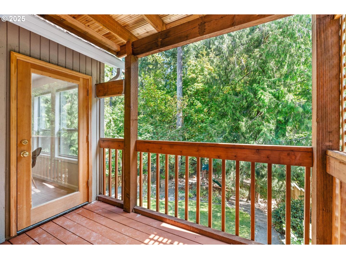 8714 Southwest 49th Avenue Portland, OR 97219 - Photo 23 of 41 Gallery Image 23