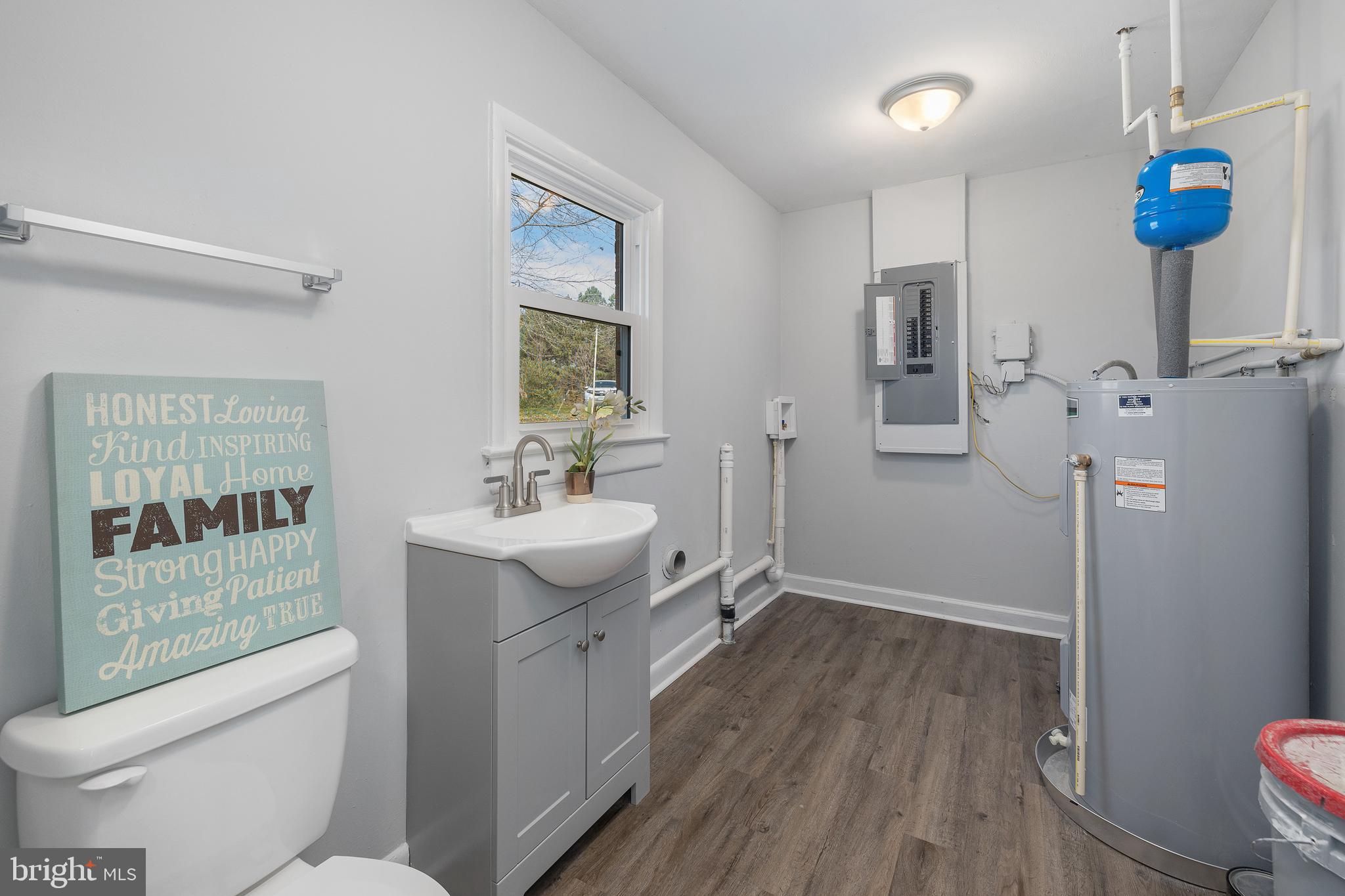 2334 Mt Olive Road Beaverdam, VA 23015 - Photo 24 of 37 Laundry Room/ half bath room