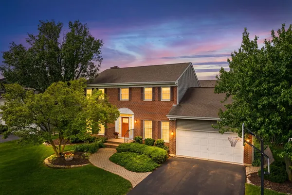 $824,900 | 4542 Hatch Lane, Lisle, IL 60532