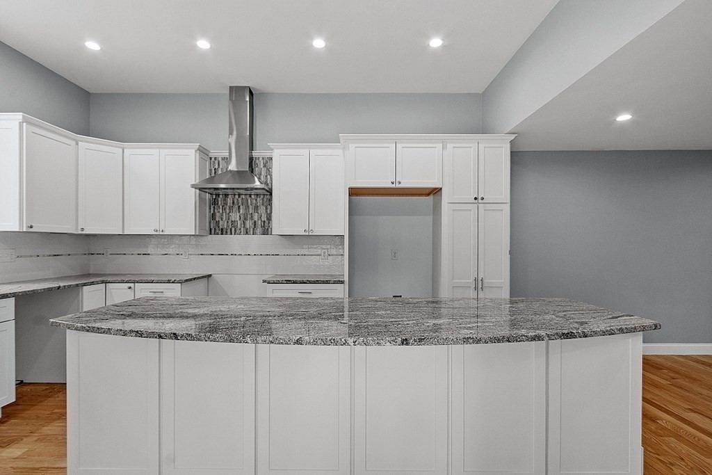 21 Moore Road Westford, MA 01886 - Photo 10 of 40 Gallery Image 10