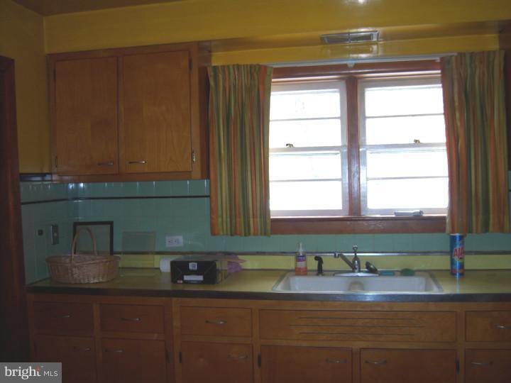 1205 Bridgeboro Road Edgewater Park, NJ 08010 - Photo 16 of 22 Gallery Image 16