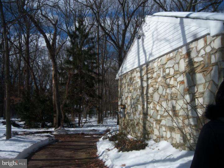1205 Bridgeboro Road Edgewater Park, NJ 08010 - Photo 8 of 22 Gallery Image 8