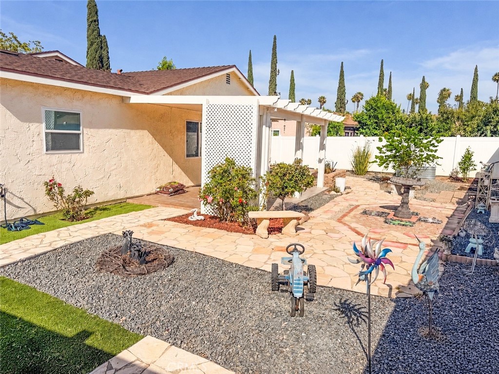 2972 Westchester Drive Riverside, CA 92503 - Photo 17 of 27