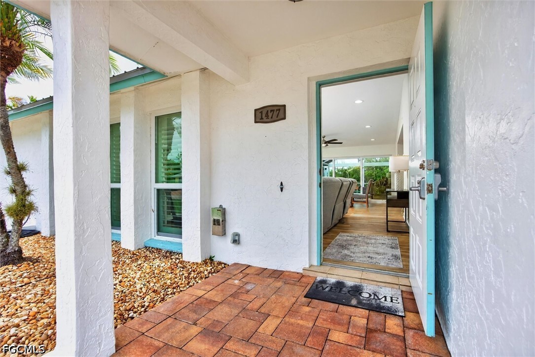 1477 Albatross Road Sanibel, FL 33957 - Photo 4 of 41 Gallery Image 4