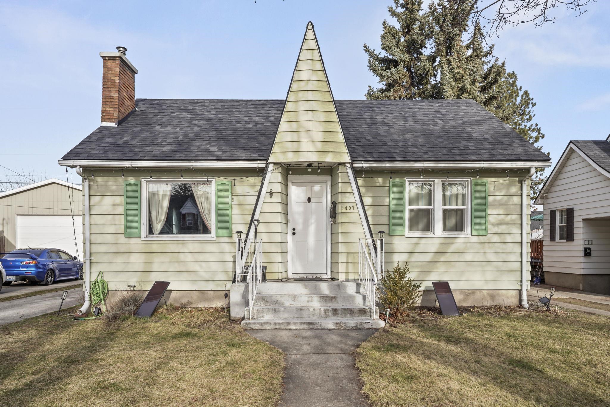 407 East Hoffman Avenue Spokane, WA 99207 - Photo 2 of 26