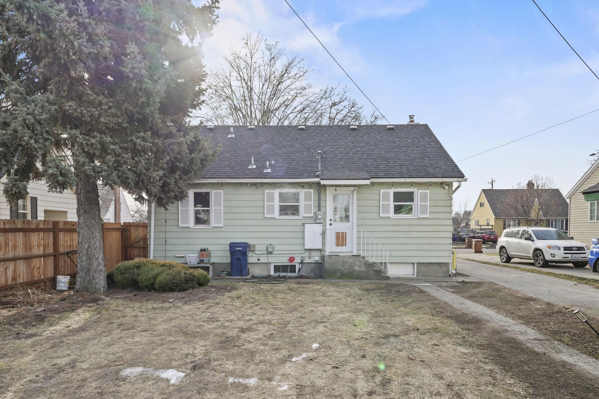 407 East Hoffman Avenue Spokane, WA 99207 - Photo 26 of 26