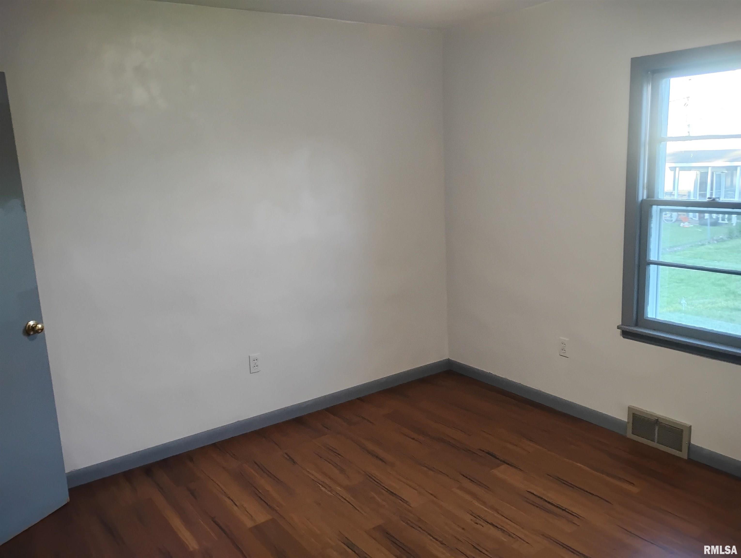 1506 North 3rd Street Chillicothe, IL 61523 - Photo 13 of 23