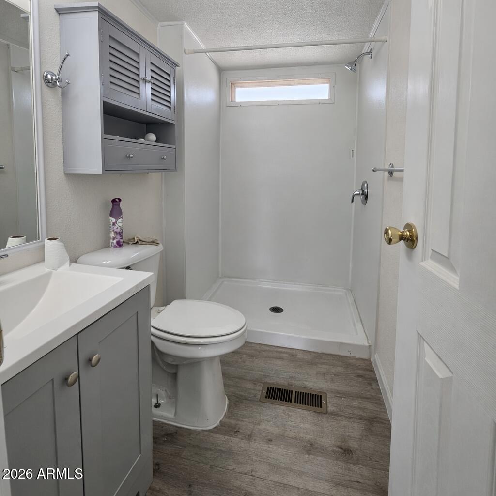 3405 South Tomahawk Road, Unit 301 Apache Junction, AZ 85119 - Photo 7 of 10 Bathroom