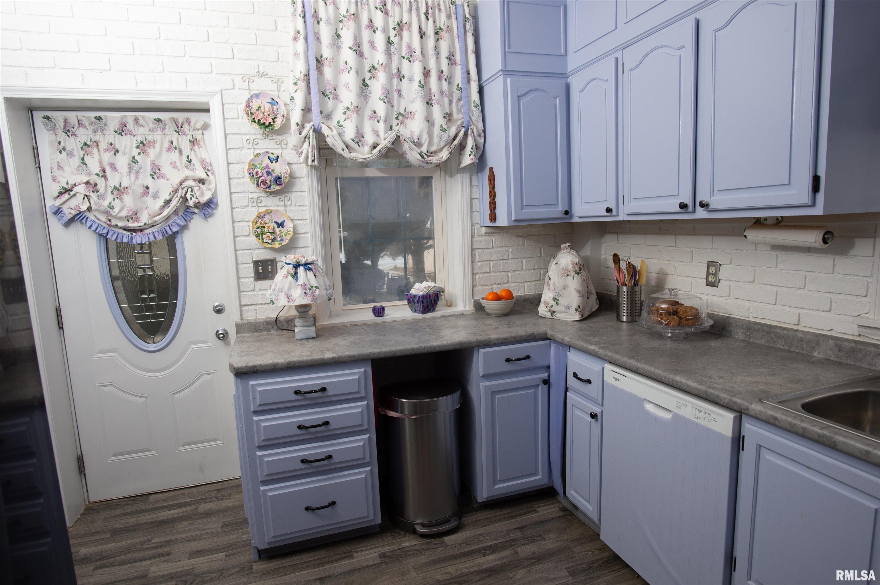 600 North Monroe Street Abingdon, IL 61410 - Photo 3 of 25