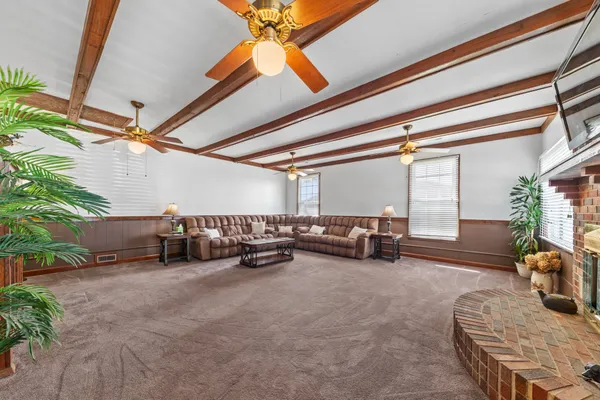 $989,900 | 1839 Polly Adams Road, Belfast, TN 37019