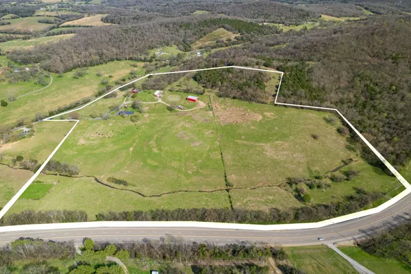 $989,900 | 1839 Polly Adams Road, Belfast, TN 37019