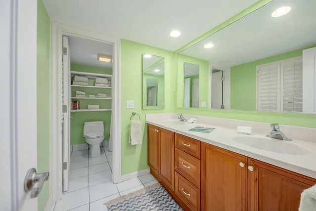 $460,000 | 3901 Southeast St Lucie Boulevard, Unit 69, Stuart, FL 34997