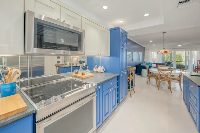 $460,000 | 3901 Southeast St Lucie Boulevard, Unit 69, Stuart, FL 34997