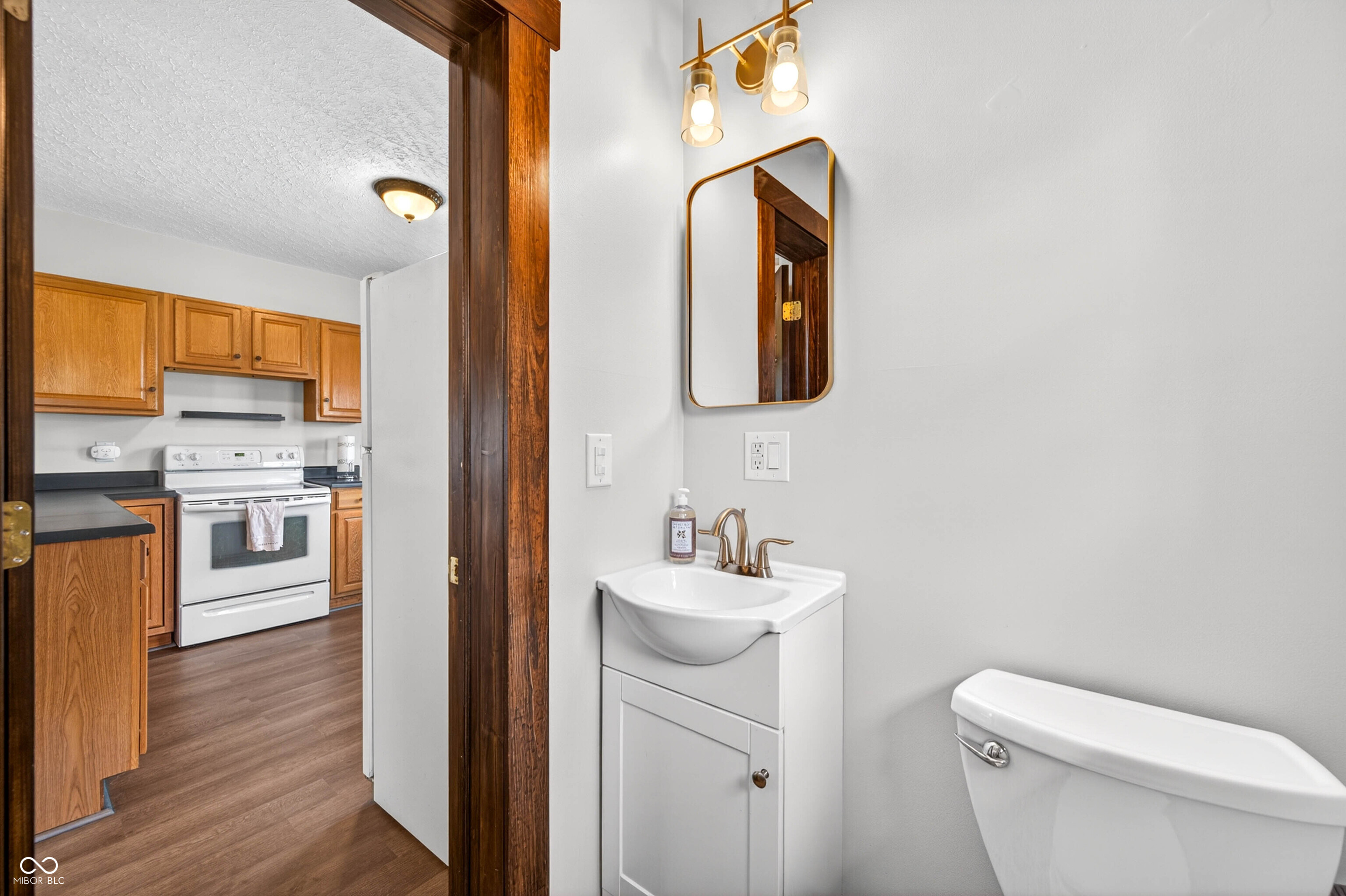 2115 Irwin Drive Columbus, IN 47201 - Photo 32 of 75