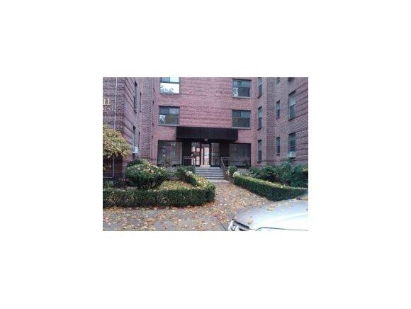 2211 Bragg Street, Unit 2B Brooklyn, NY 11229 - Photo 1 of 2 Front Entrance