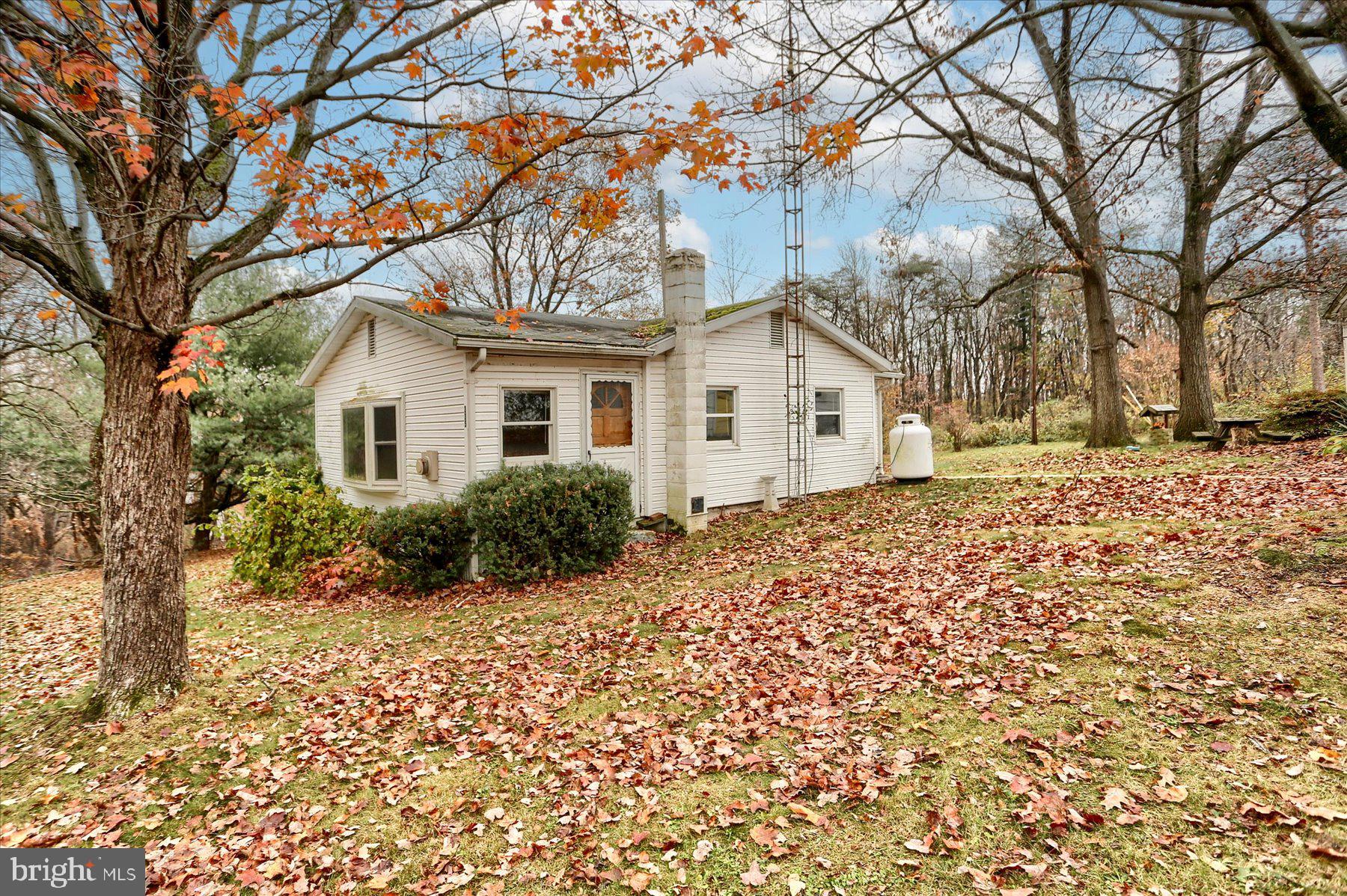 335 Stone Church Road Carlisle, PA 17015 - Photo 3 of 33 Gallery Image 3