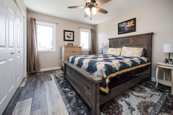 $359,900 | 884 Willow Springs Road, Detroit Lakes, MN 56501