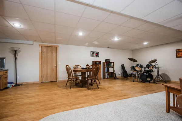 $359,900 | 884 Willow Springs Road, Detroit Lakes, MN 56501