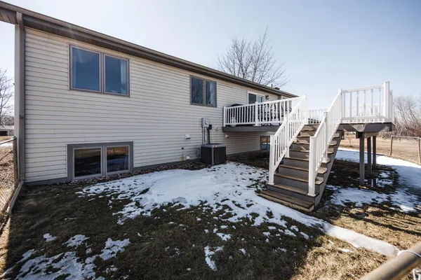 $359,900 | 884 Willow Springs Road, Detroit Lakes, MN 56501