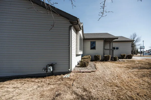 $359,900 | 884 Willow Springs Road, Detroit Lakes, MN 56501