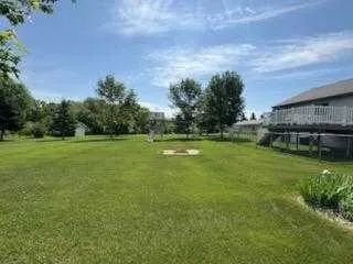$359,900 | 884 Willow Springs Road, Detroit Lakes, MN 56501