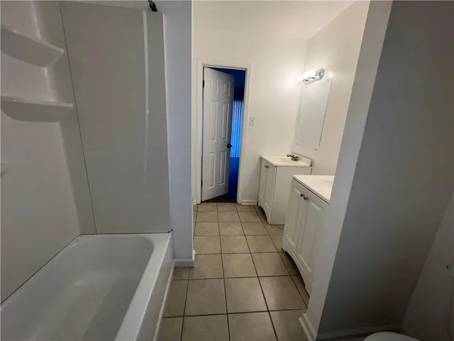 $1,150 | 2245 Alex Kornman Boulevard, Unit C, Harvey, LA 70058