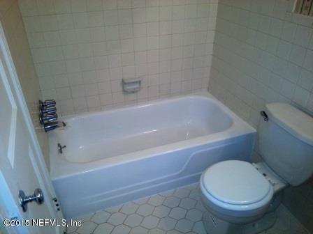 8924 Ricardo Lane Jacksonville, FL 32216 - Photo 14 of 18 master bath