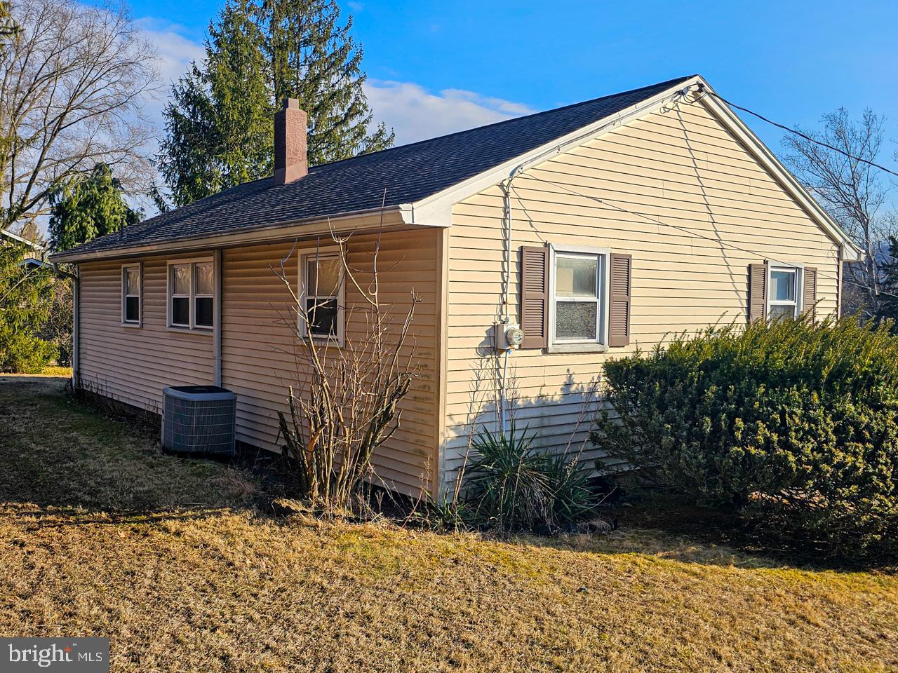 4401 Painted Sky Road Reading, PA 19606 - Photo 4 of 12 Gallery Image 4