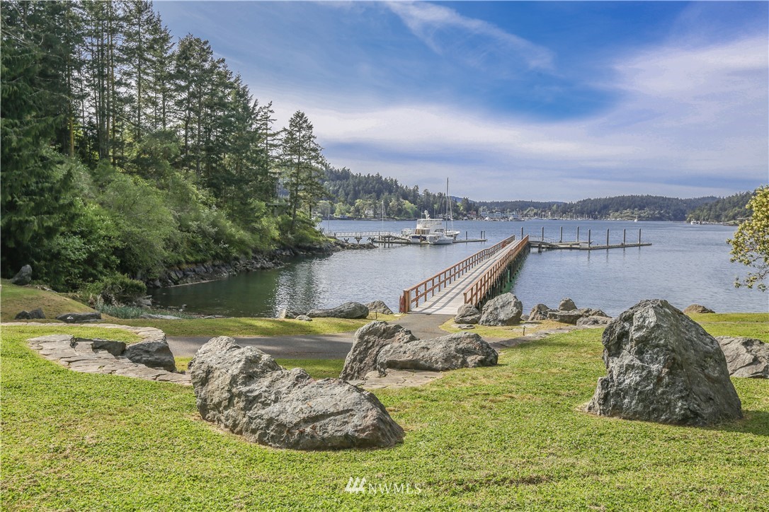 67 Roulac Lane Friday Harbor, WA 98250 - Photo 4 of 25