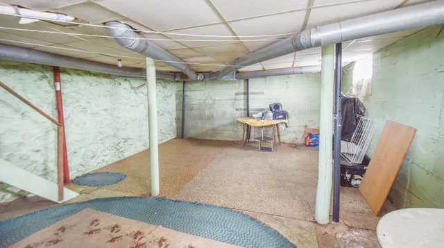 $210,000 | 141 South Snow Prairie Road, Coldwater, MI 49036