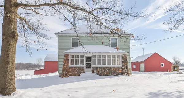 $199,900 | 141 South Snow Prairie Road, Coldwater, MI 49036