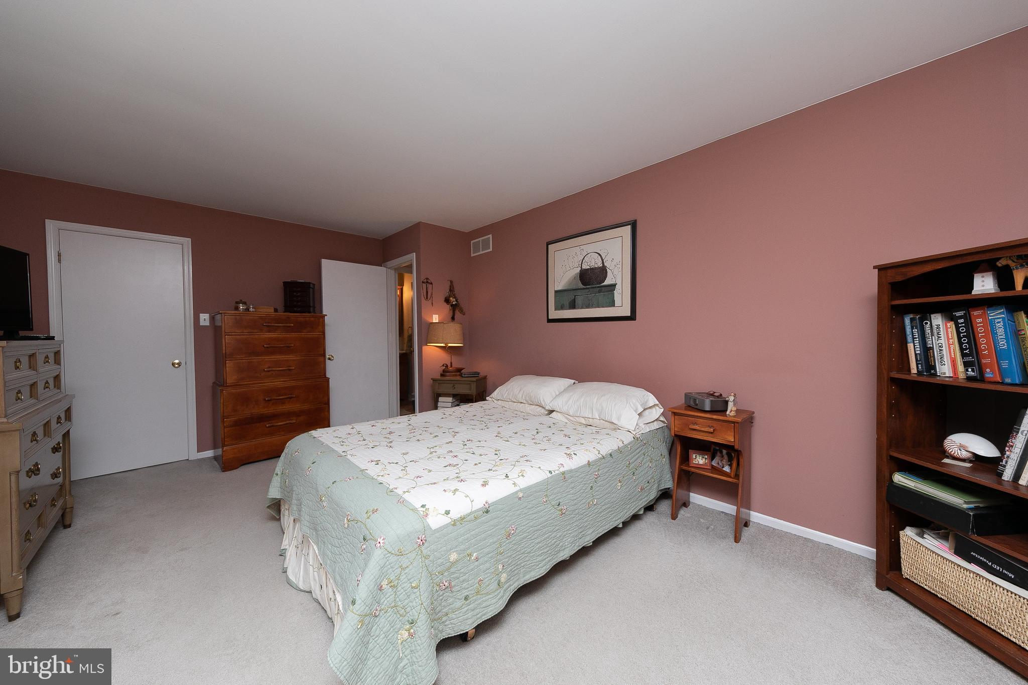 71 Whetstone Road Horsham, PA 19044 - Photo 19 of 28 Gallery Image 19